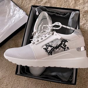 NINETY UNION SPARKLE SILVER WEDGE SNEAKER ATHLETIC SHOE Like new